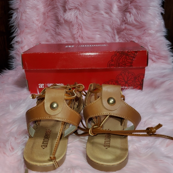 SOLD!! Brown sandals - Picture 3 of 7